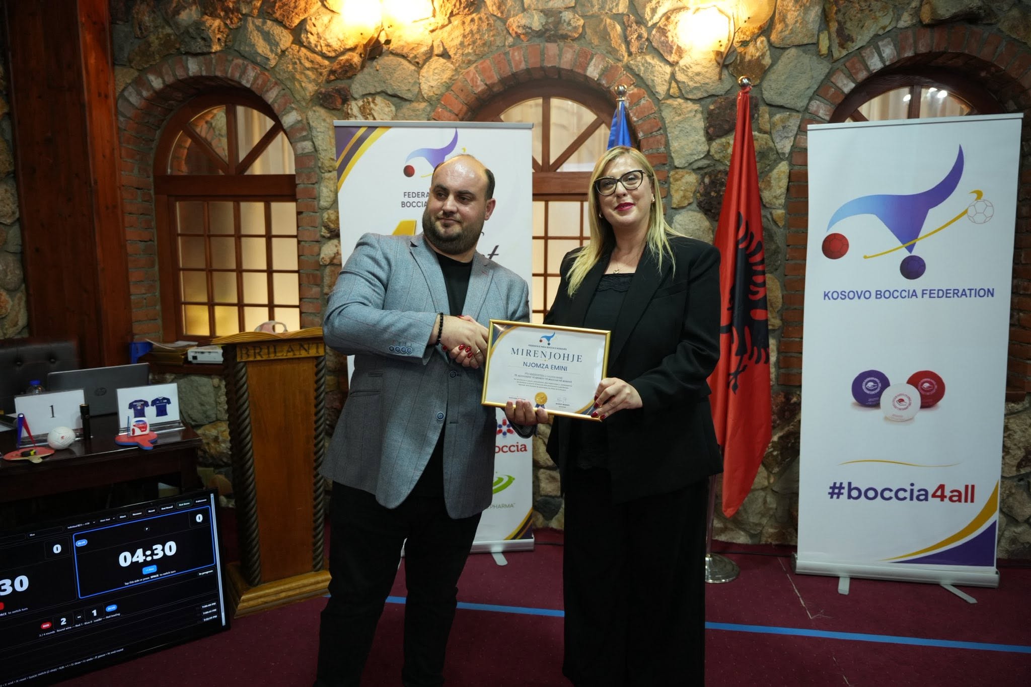 4 vjet së bashku — foto 14